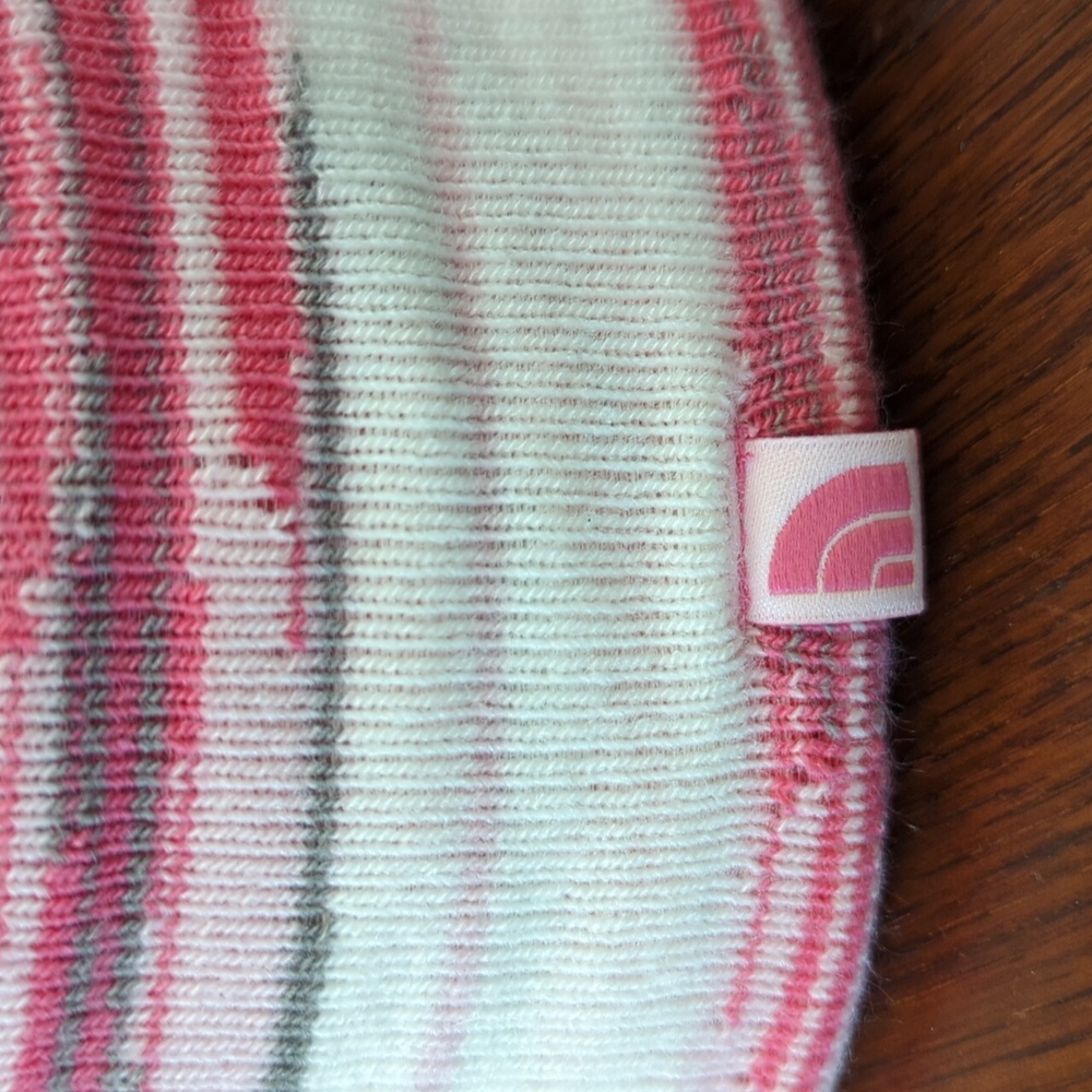 The North Face Girls Pink Multi Pom Pom Cabin Ski Tuke/Beanie Size Youth Medium - Picture 4 of 9